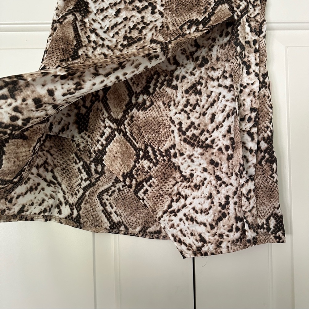 Superdown snake faux wrap mini skirt - Picture 2 of 6